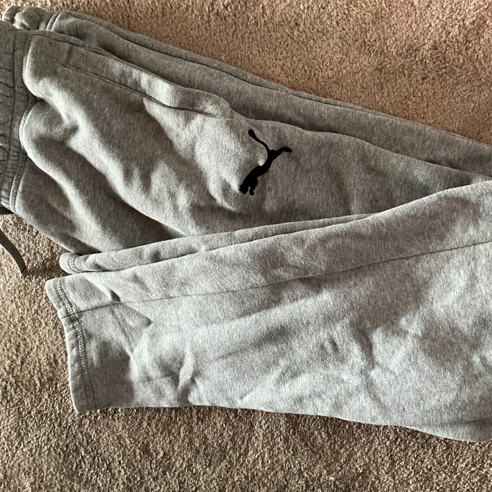 Mens Puma grey sweat pants with logo